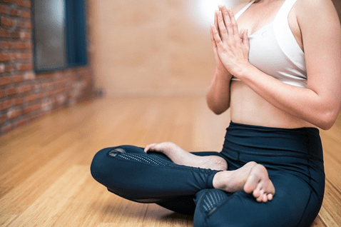 Комплект для йоги: зачем нужен ремешок?