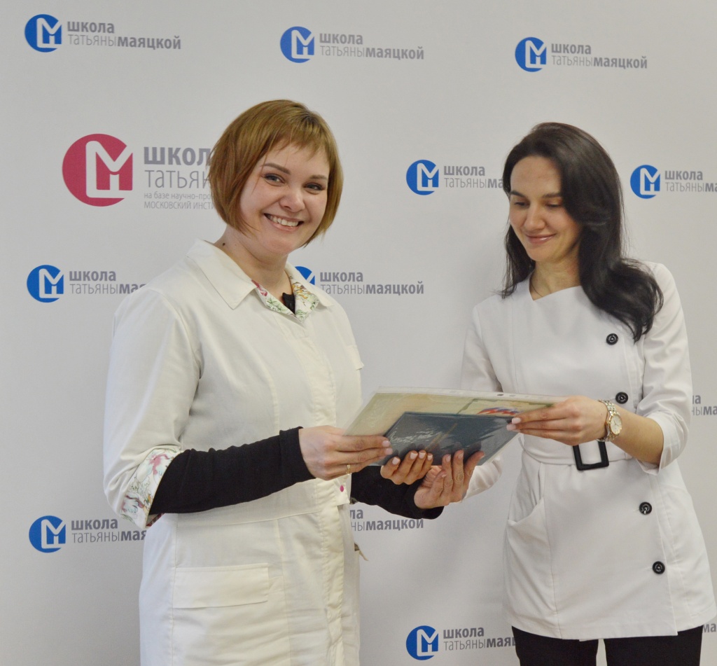 //cdn.optipic.io/site-105203/study/dlya-kosmetik-tekhnologov-estetistov/мезо 7.jpg
