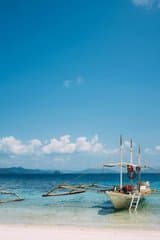 sailing outrigger