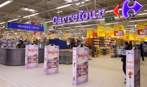 Carrefour unutra