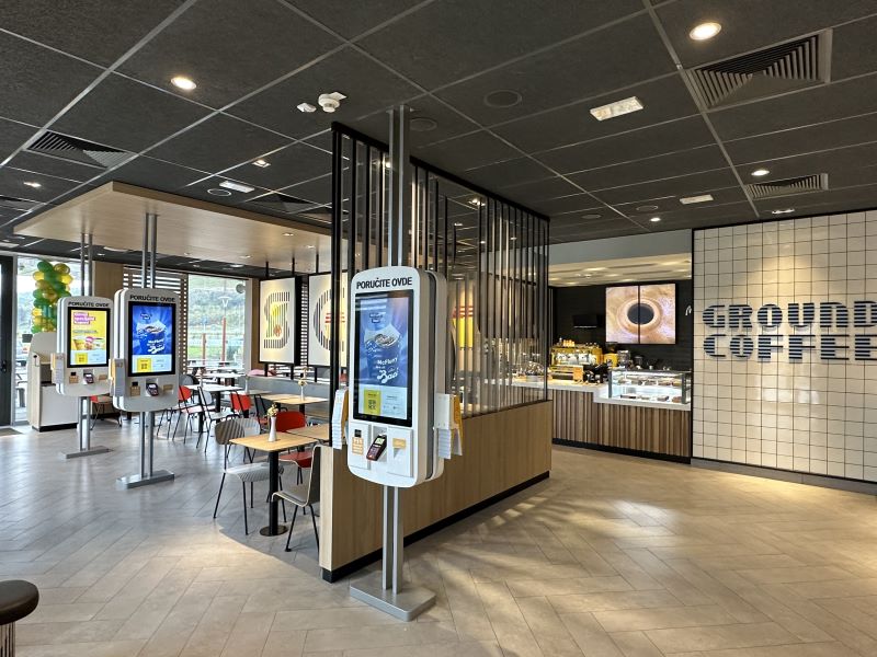 McDonalds restoran unutrasnjost