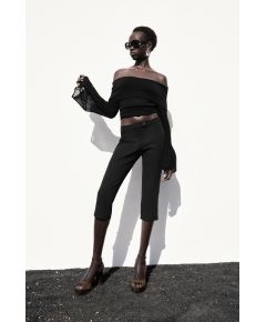 Zara Топ с прямым вырезом, с отворотами, открытыми плечами и длинными расклешёнными рукавами, Цвет: Черный, Размер: XS