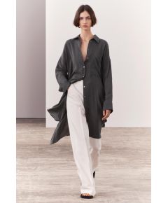 Zara Заголовок: рубашка "oversize" из коллекции zara woman
свободно-сидящая рубашка с воротником, Цвет: Серый, Размер: M-L