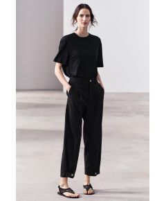 Zara Брюки средней посадки zw collection carrot-fit с маленькими складками , Цвет: Черный, Размер: XS