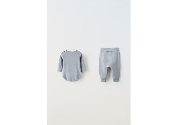 Zara Двухэлементный набор с рубчиком plain ribbed bodysuit and joggers , Цвет: Серый, Размер: 0-1 месяцев (56 см), изображение 2