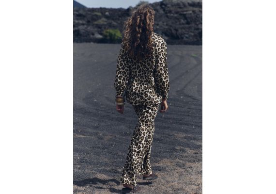 Zara Рубашка с воротником из коллекции zw animal print shirt , Цвет: С принтом, Размер: M, изображение 3