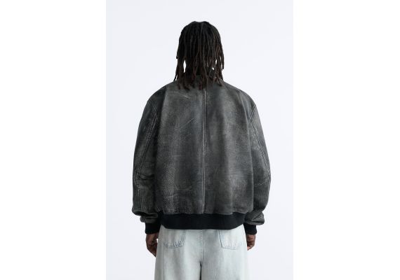 Zara Куртка "бомбер" из кожи с эффектом старения, Цвет: Черный, Размер: L-XL (US L-XL), изображение 5