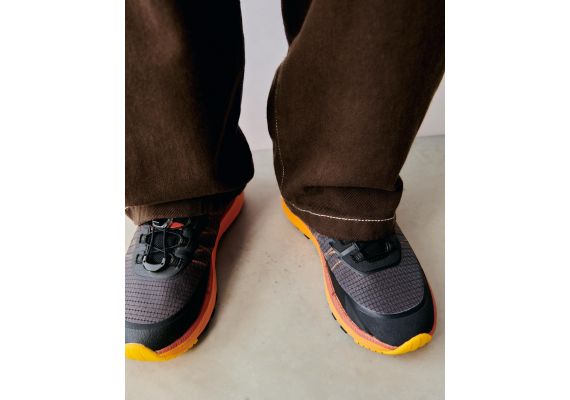 Zara Кроссовки с подошвой vibram® , Цвет: Черный, Размер: 35 (22,3 см)