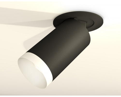 Дополнительное фото Светильник спот Ambrella Light Techno Spot XM6323200 (A2242, C6323, N6130): Купить в Интернет магазин освещения GCSVET.RU