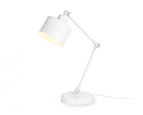 Основное фото Лампа настольная Ambrella Light Traditional TR8152: Купить в Интернет магазин освещения GCSVET.RU