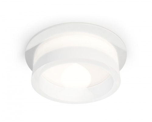 Основное фото Светильник встраиваемый Ambrella Light Techno Spot XC8050015 (C8050, N8401): Купить в Интернет магазин освещения GCSVET.RU
