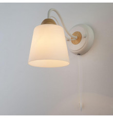 Настенный светильник Eurosvet Betty 70062/1 белый