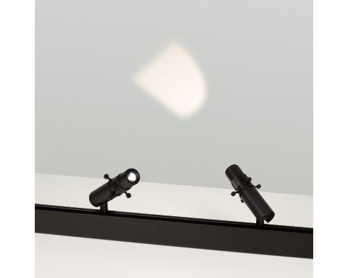 Дополнительное фото Светильник трековый (магнитый) Arlight MAG-ORIENT-SPOT-CROP-ZOOM-TC-R35-6W Warm3000 (BK, 19-29 deg, 48V) 045067: Купить в Интернет магазин освещения GCSVET.RU