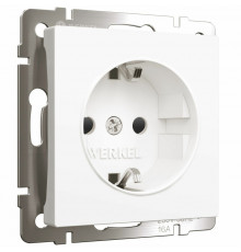 Розетка с заземлением и шторками Werkel 4690389184734 W1171161