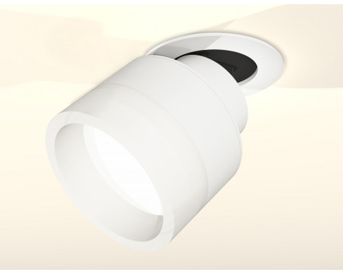 Дополнительное фото Светильник спот Ambrella Light Techno Spot XM8101520 (A2241, A2105, C8101, N8401): Купить в Интернет магазин освещения GCSVET.RU