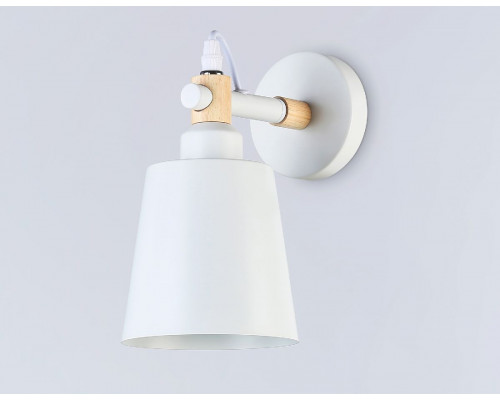 Дополнительное фото Настенный светильник Ambrella Light Loft TR82212: Купить в Интернет магазин освещения GCSVET.RU