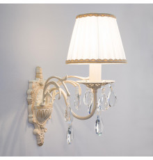 Настенный светильник Eurosvet 3637/1 белый с золотом/прозрачный хрусталь Strotskis