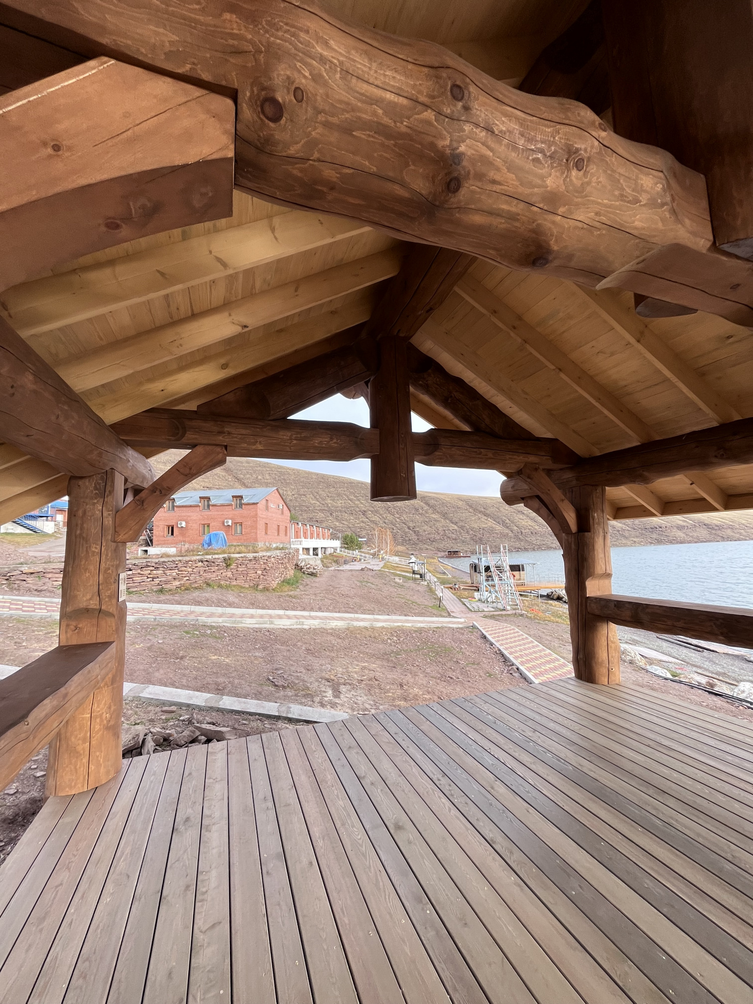 Беседка из дерева