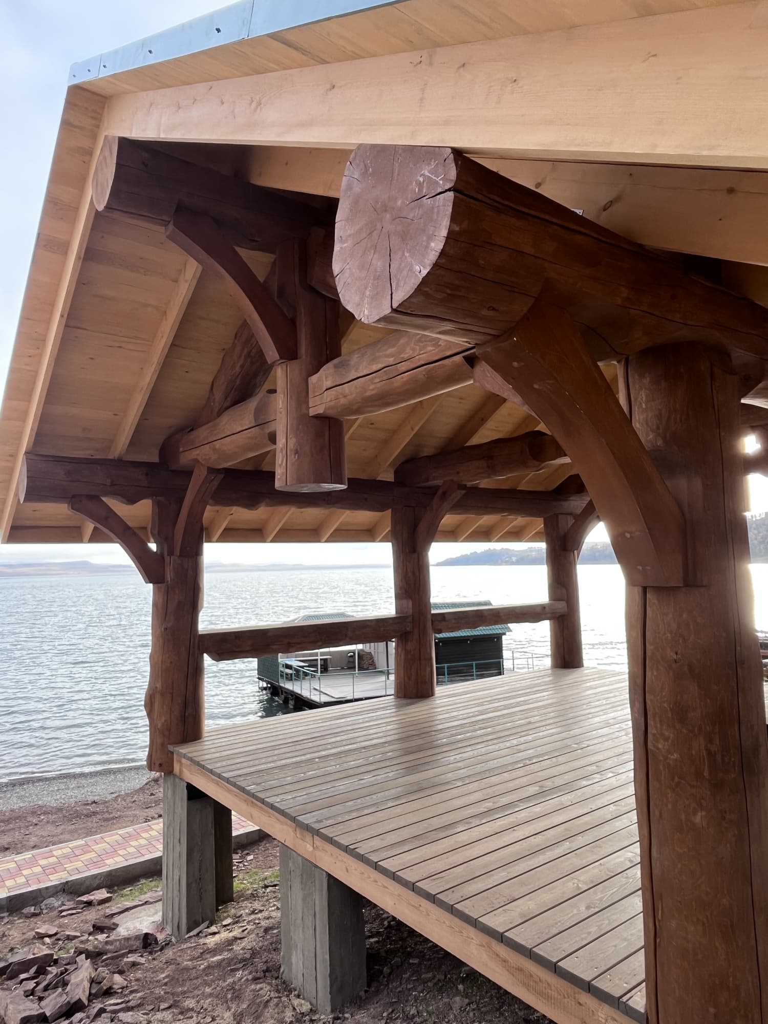 Беседка из дерева