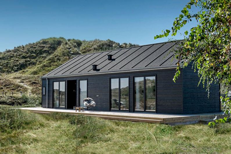 Черный скандинавский дом