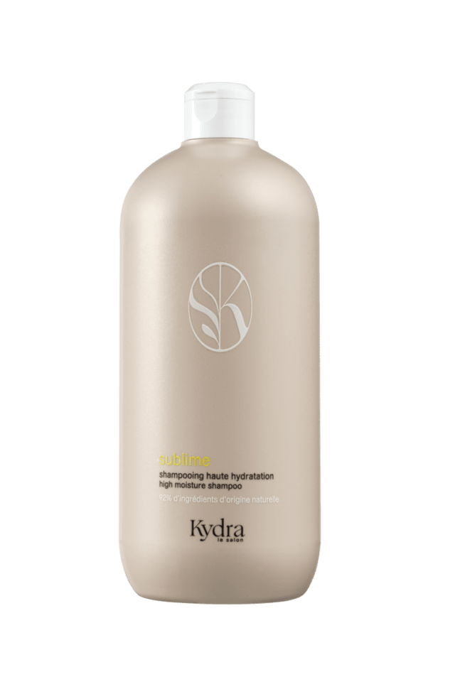 High moisture shampoo