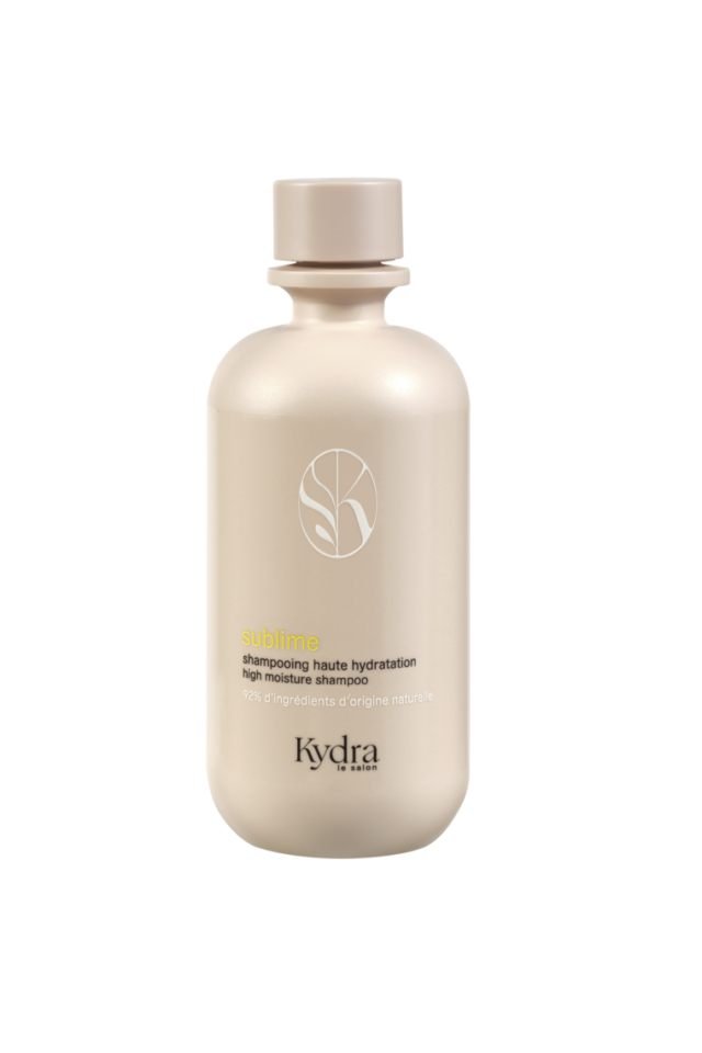High moisture shampoo