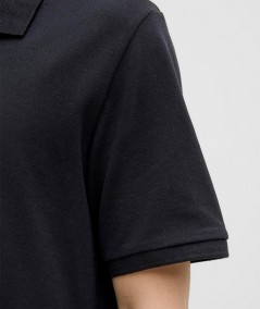 Polo ligero y fresco con mezcla de algodón y poliéster
