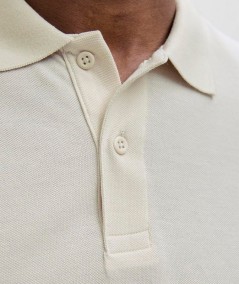 Camiseta tipo polo con botones y tejido mixto algodón-políester