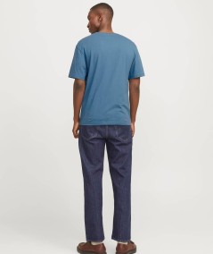 Camiseta Jack & Jones color petrol con cuello redondo, manga corta y estampado en goma, confeccionada en algodón orgánico