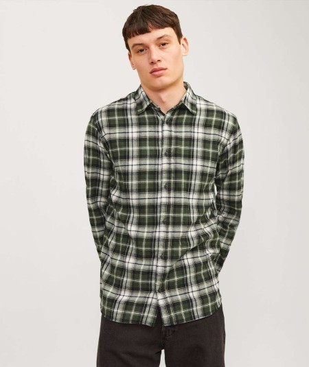 Camisa a cuadros verde Jack & Jones con corte slim fit y tejido twill de alta calidad