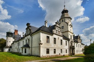 DĄBROWA - Renesansowy zamek