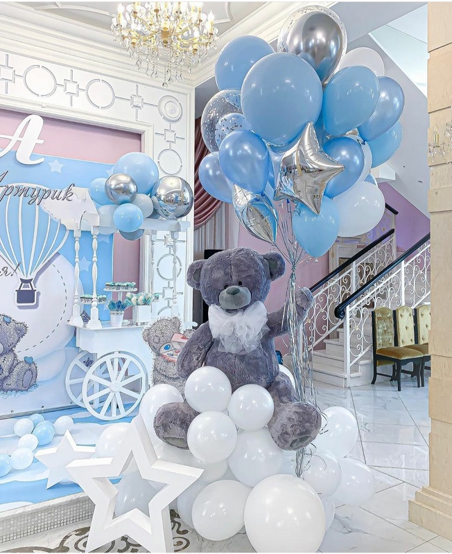 голубая фотозона на год мальчику