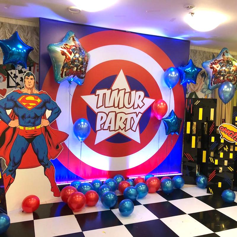 фотозона супергерои