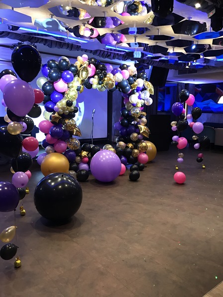фото-рамка из разнокалиберных шаров