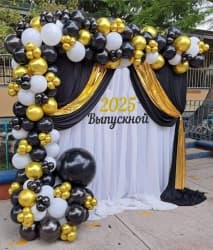 Фотозона на Выпускной классическая