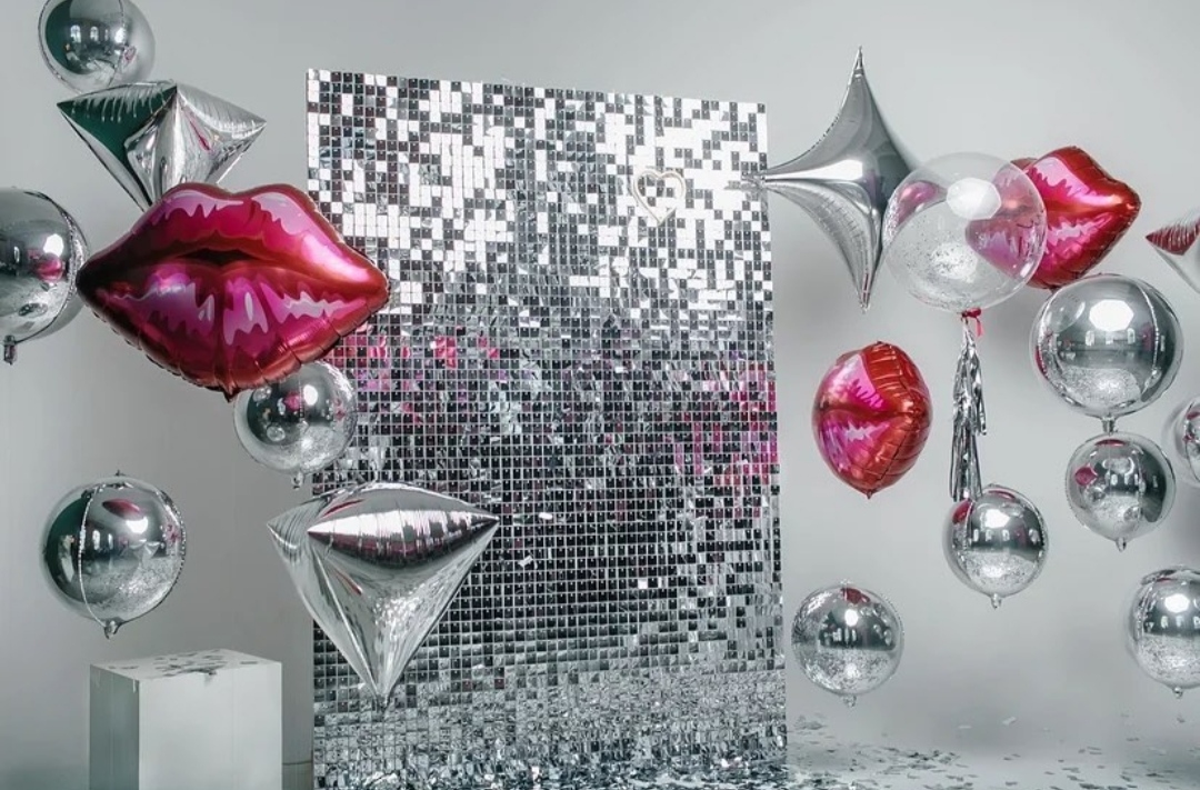 серебряная фотозона пайетки fashion 