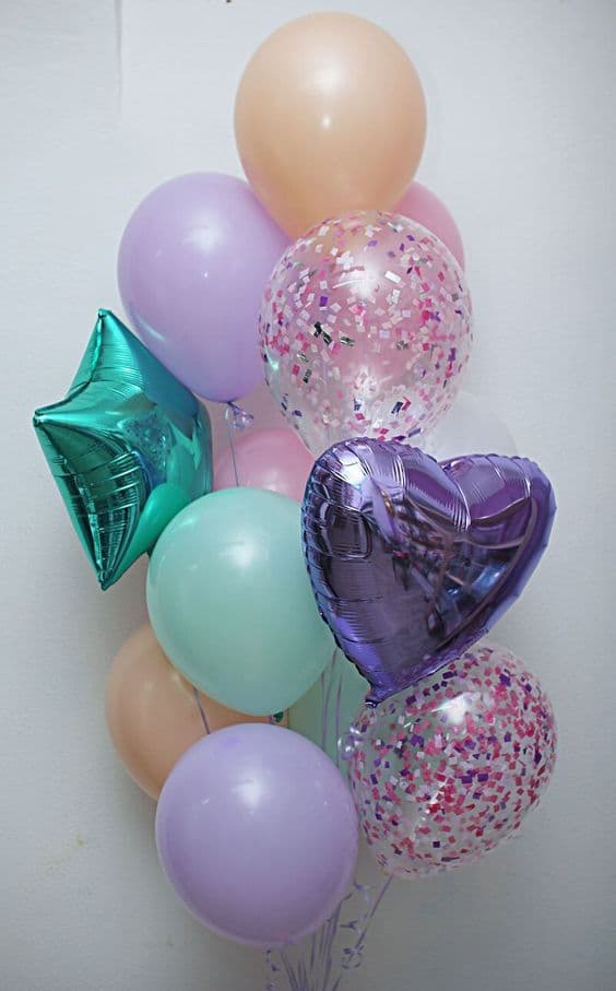 фонтан из шаров розово-сиреневый