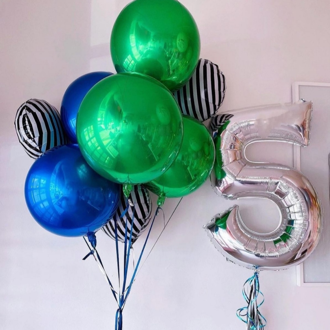 стильный сет со сферами и шарами в полоску 