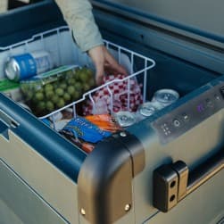 دوميتيك، ثلاجة سيارة فريزر متنقلة للرحلات المطورة، ثلاجة ويكو، زيتي، 57 لتر