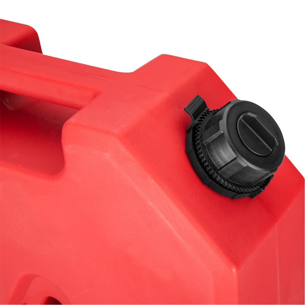 DPT, Thick Fuel and Gasoline Tank,
Portable Plastic Petrol Container, Red, capacity 3.8 L