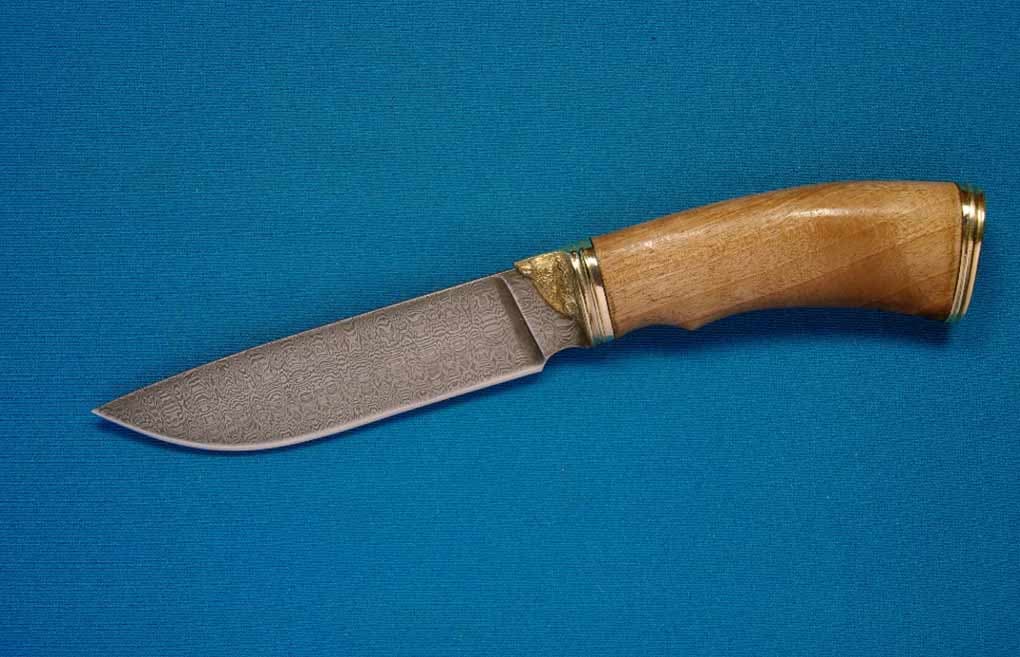 Классический охотничий нож
