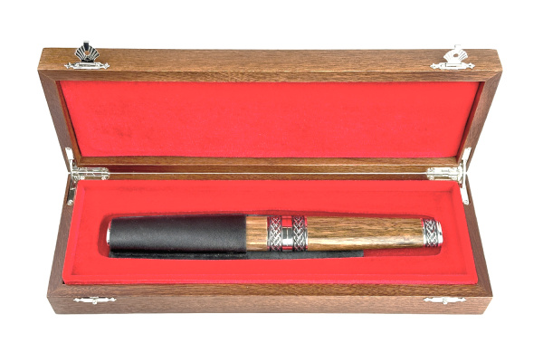 Нож Русич в деревянных ножнах (палисандр, дамаск)