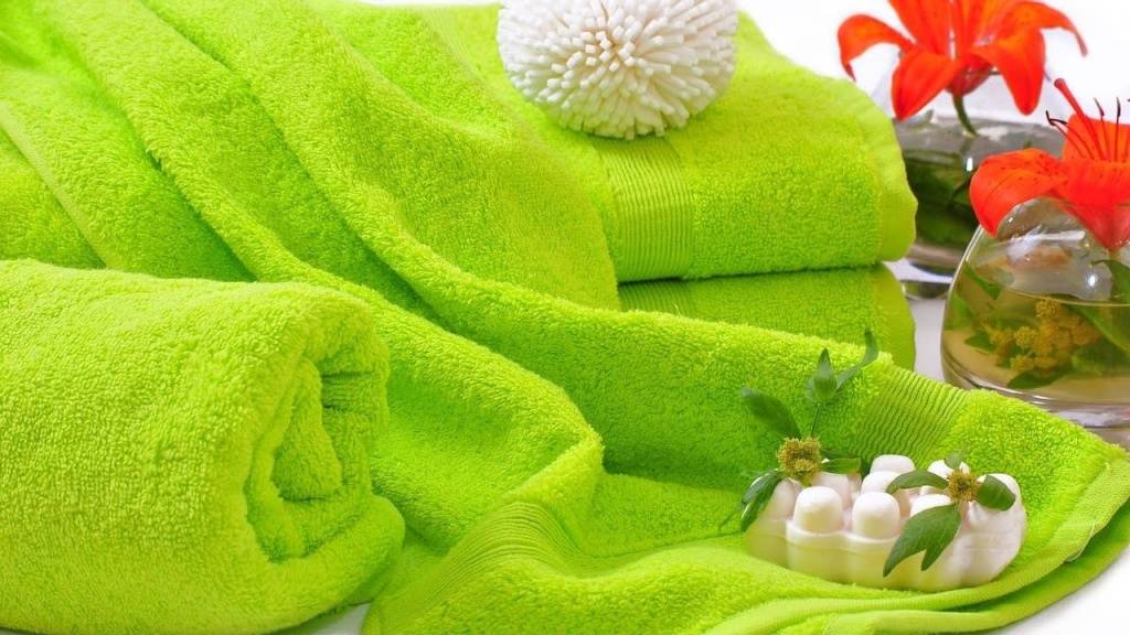 Приснилось полотенце – толкование сна по разным сонникам