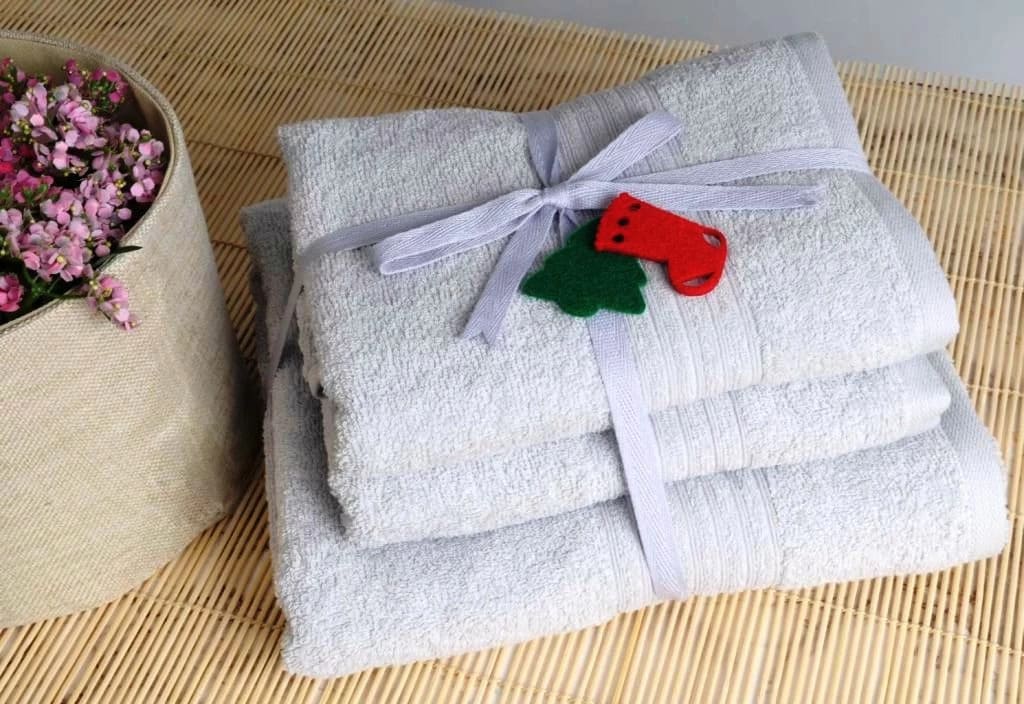 Приснилось полотенце – толкование сна по разным сонникам