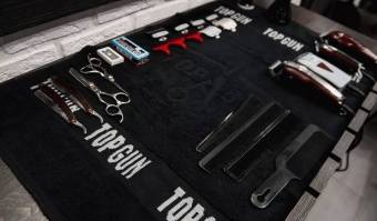 Полотенца с Логотипом в Бордюре полиэфирной нитью Банные 70*140  - Proffitex