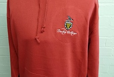 Вышивка на толстовке на заказ