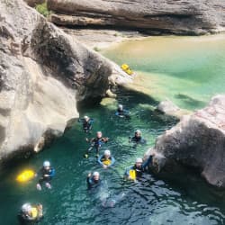 canyoning-pyrenees-jumelles-saut-vasque