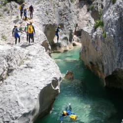 canyoning-legendaire-saint-lary-rappel-cascade