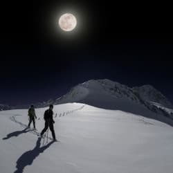 marcher en raquettes au clair de lune