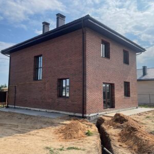 Дом из кирпича в деревне Беляницы | СтройГород